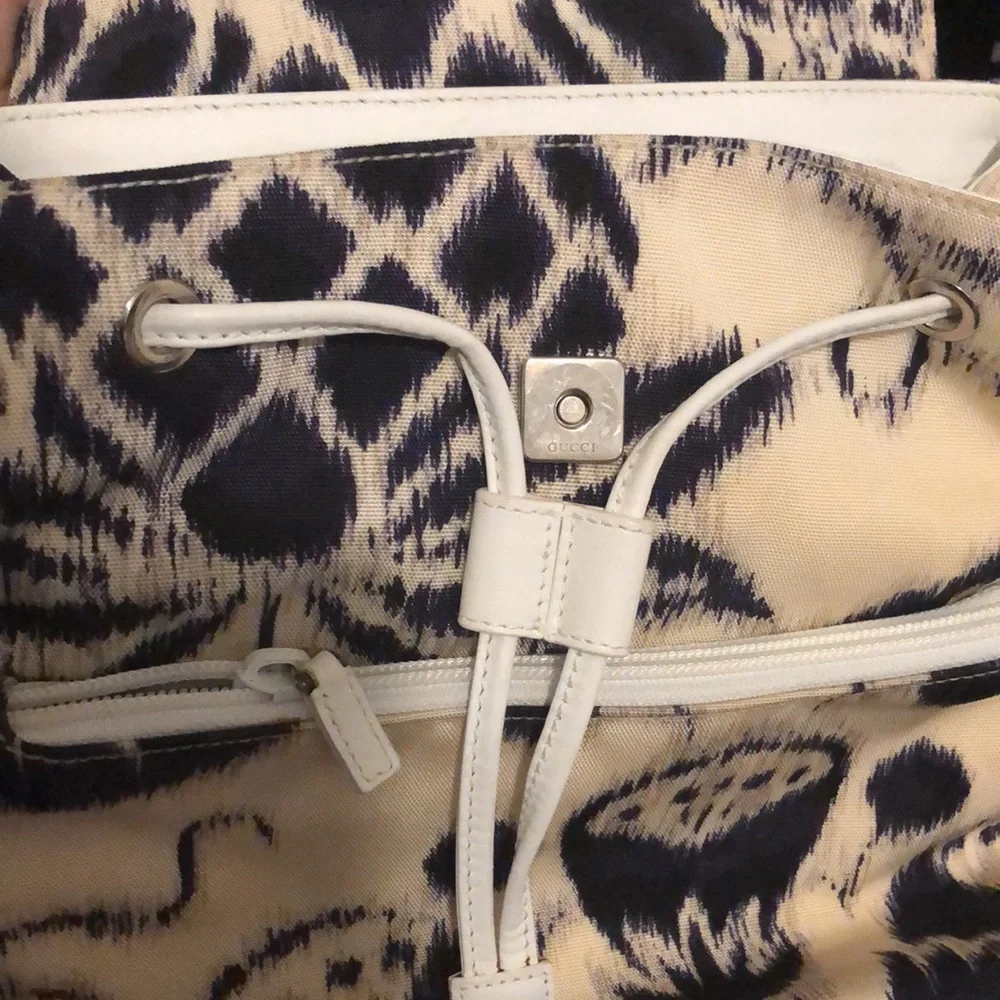 Vintage Gucci Floral Print Mini Backpack - Picture 6 of 15